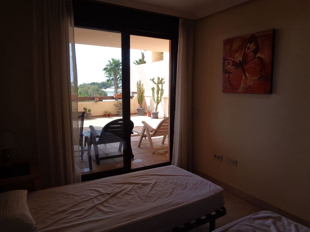 2 slaapkamer Appartement te koop in Benahavis met zwembad garage - € 469.000 (Ref: 9694163)