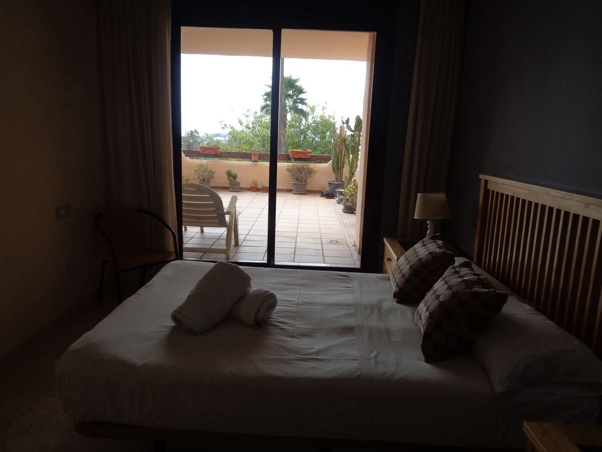 2 slaapkamer Appartement te koop in Benahavis met zwembad garage - € 469.000 (Ref: 9694163)