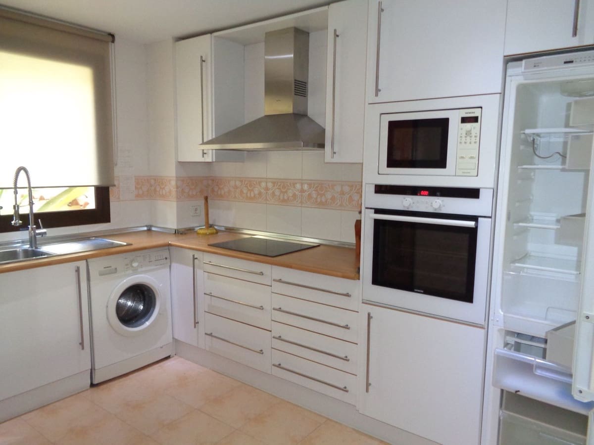 2 slaapkamer Appartement te koop in Benahavis met zwembad garage - € 469.000 (Ref: 9694163)