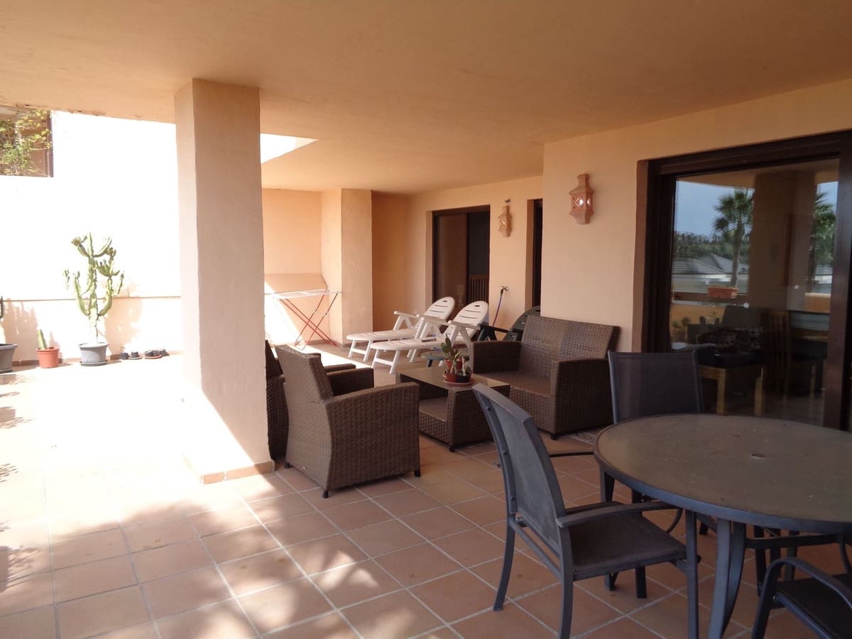 2 slaapkamer Appartement te koop in Benahavis met zwembad garage - € 469.000 (Ref: 9694163)