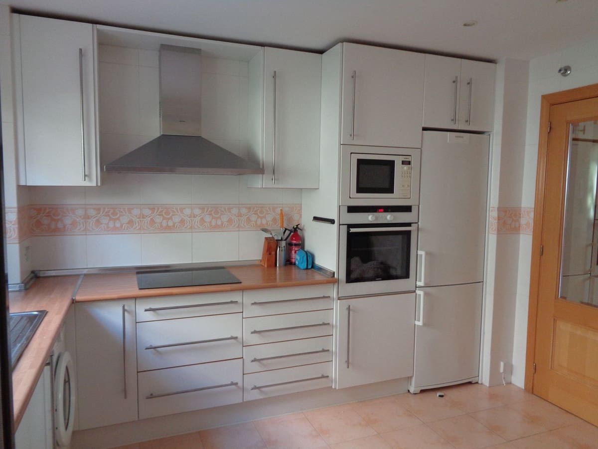 2 slaapkamer Appartement te koop in Benahavis met zwembad garage - € 469.000 (Ref: 9694163)