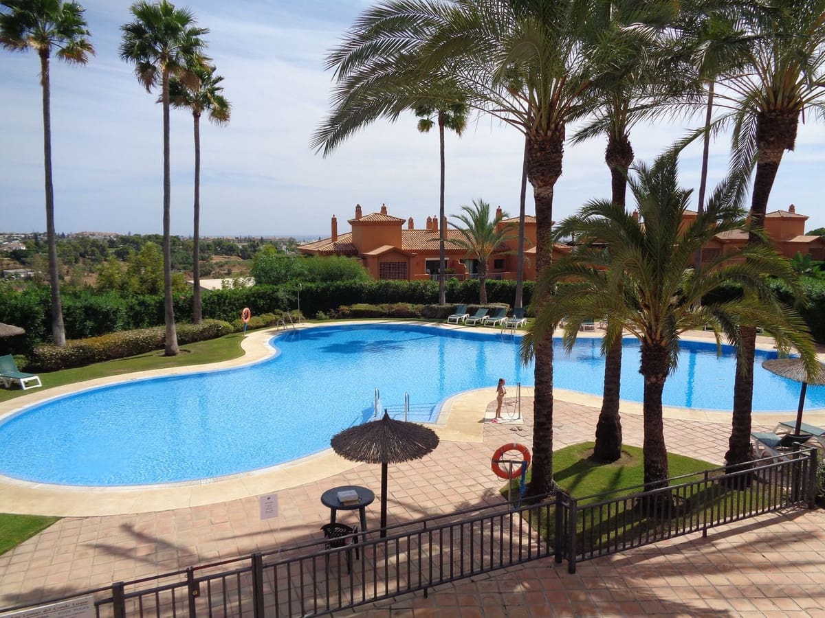 2 slaapkamer Appartement te koop in Benahavis met zwembad garage - € 469.000 (Ref: 9694163)