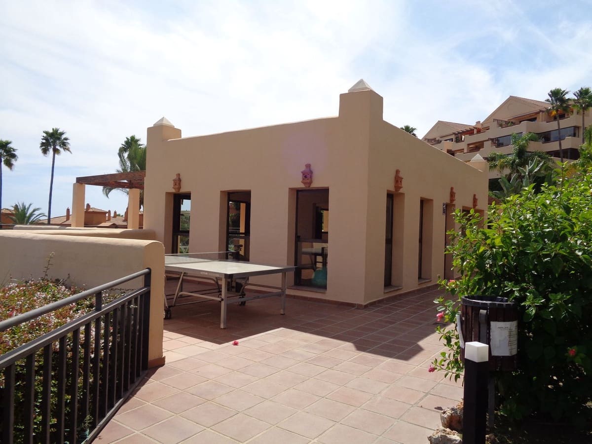 2 slaapkamer Appartement te koop in Benahavis met zwembad garage - € 469.000 (Ref: 9694163)