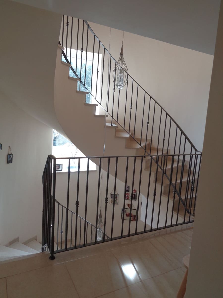 4 bedroom Villa for sale in Alhaurin de la Torre with pool garage - € 1,750,000 (Ref: 9694164)