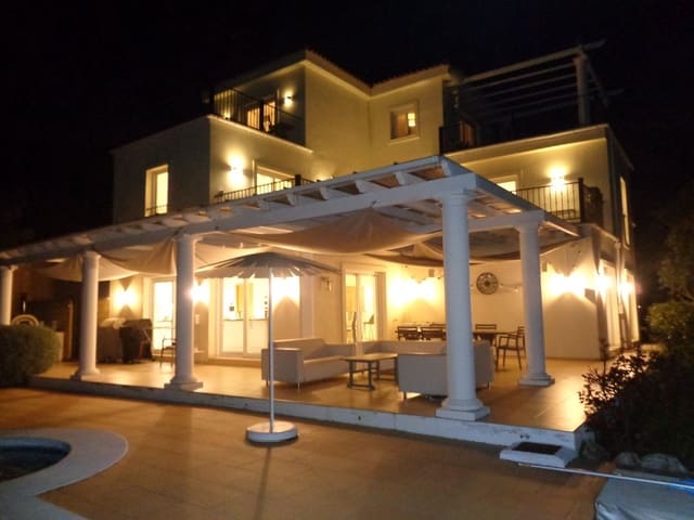 4 slaapkamer Villa te koop in Alhaurín de la Torre met zwembad garage - € 1.690.000 (Ref: 9694164)