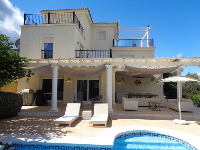 4 slaapkamer Villa te koop in Alhaurín de la Torre met zwembad garage - € 1.690.000 (Ref: 9694164)