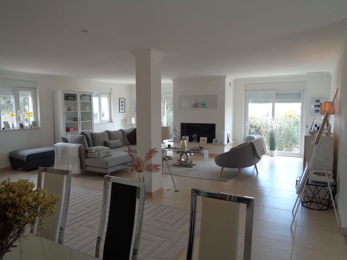 4 bedroom Villa for sale in Alhaurin de la Torre with pool garage - € 1,750,000 (Ref: 9694164)