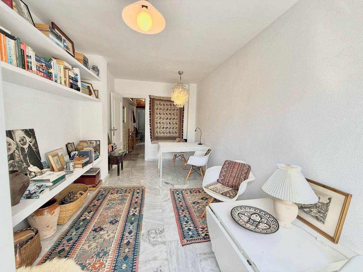 1 bedroom Apartment for sale in Fuengirola - € 245,000 (Ref: 9694211)