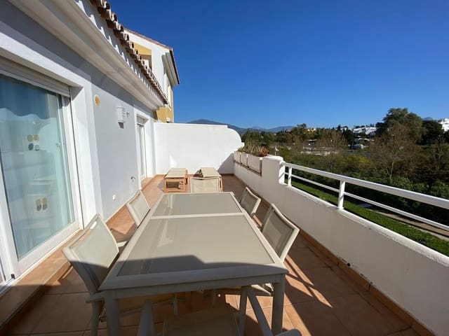 3 sovrum Takvåning till salu i Estepona med pool garage - 419 000 € (Ref: 9694299)