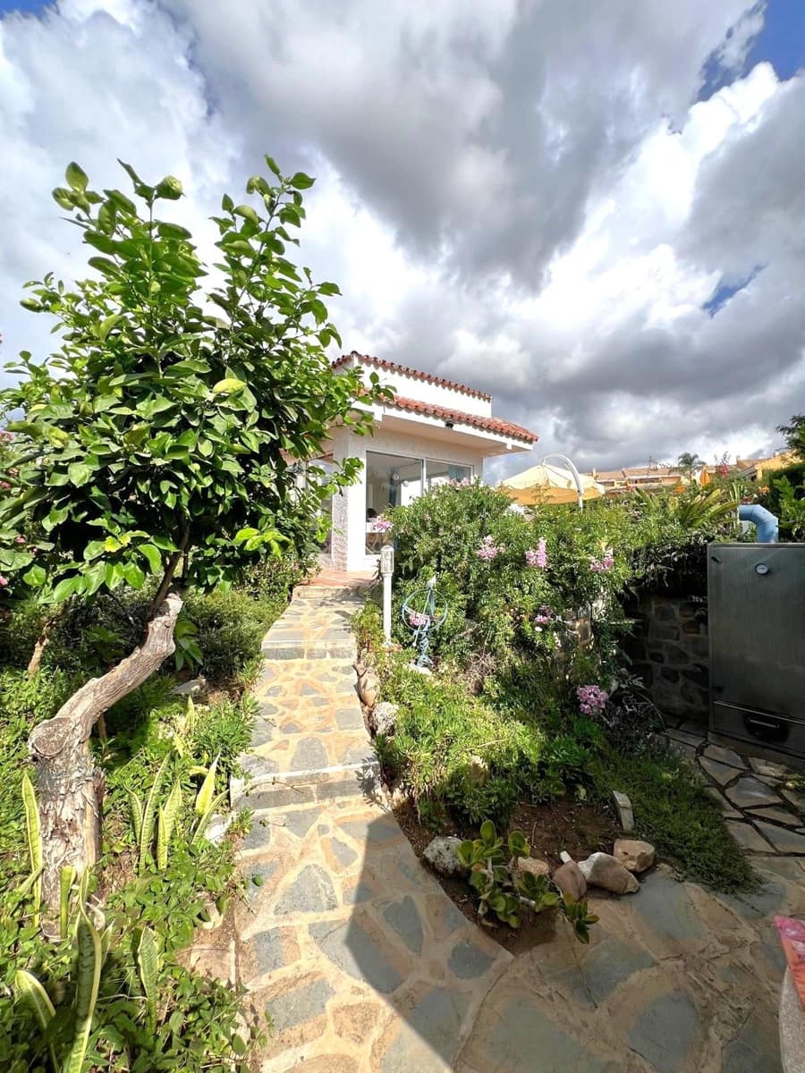 3 bedroom Villa for sale in Costabella - € 745,000 (Ref: 9694309)