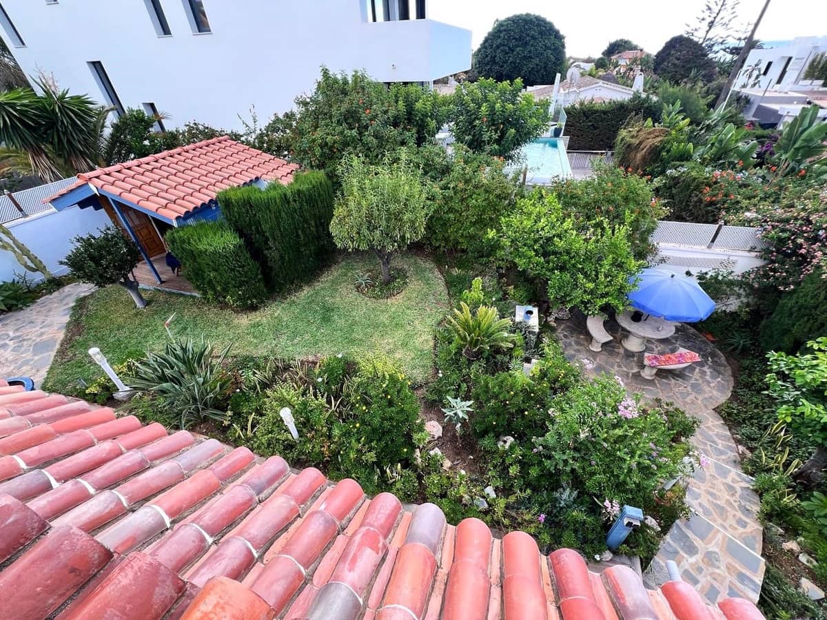 3 bedroom Villa for sale in Costabella - € 745,000 (Ref: 9694309)