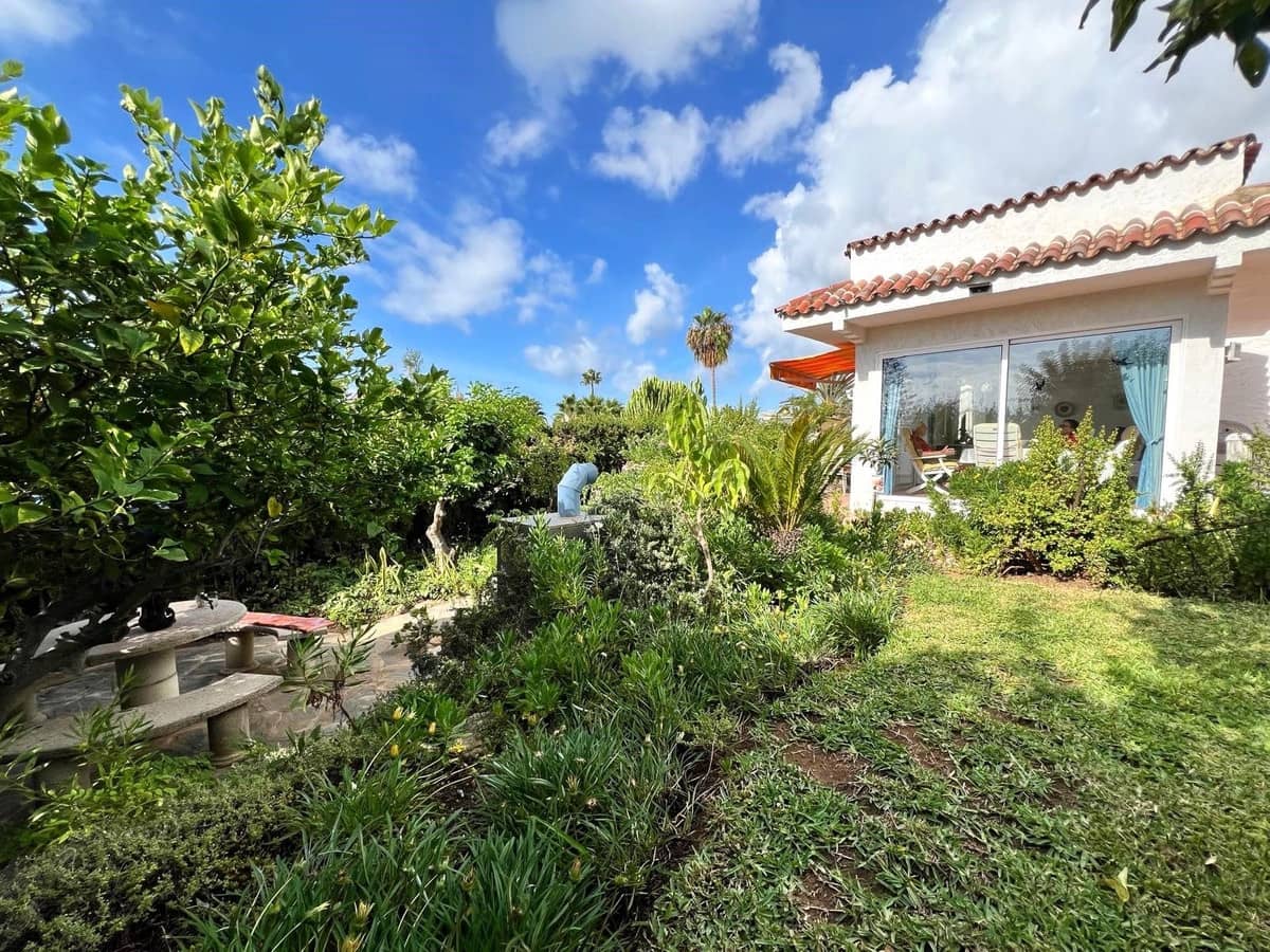 3 bedroom Villa for sale in Costabella - € 745,000 (Ref: 9694309)