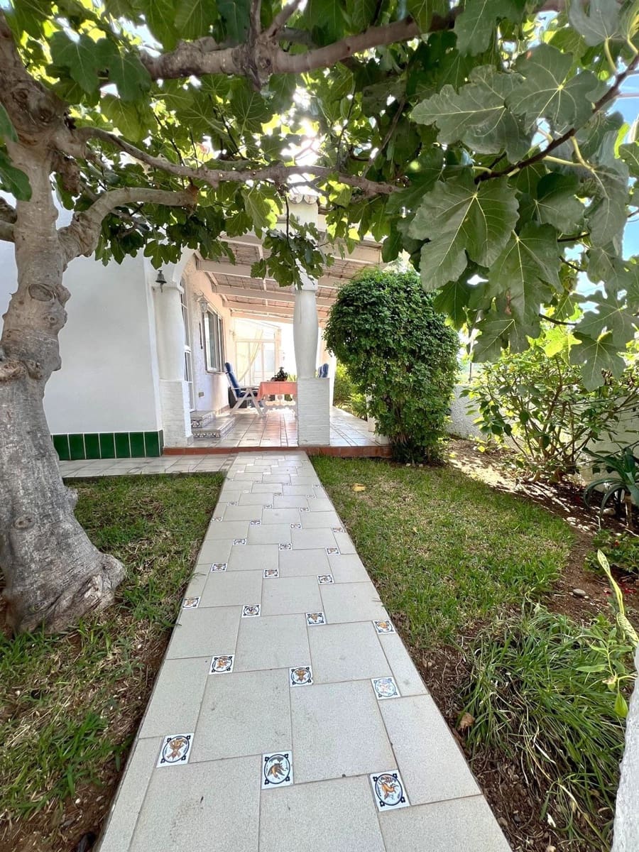 3 bedroom Villa for sale in Costabella - € 745,000 (Ref: 9694309)