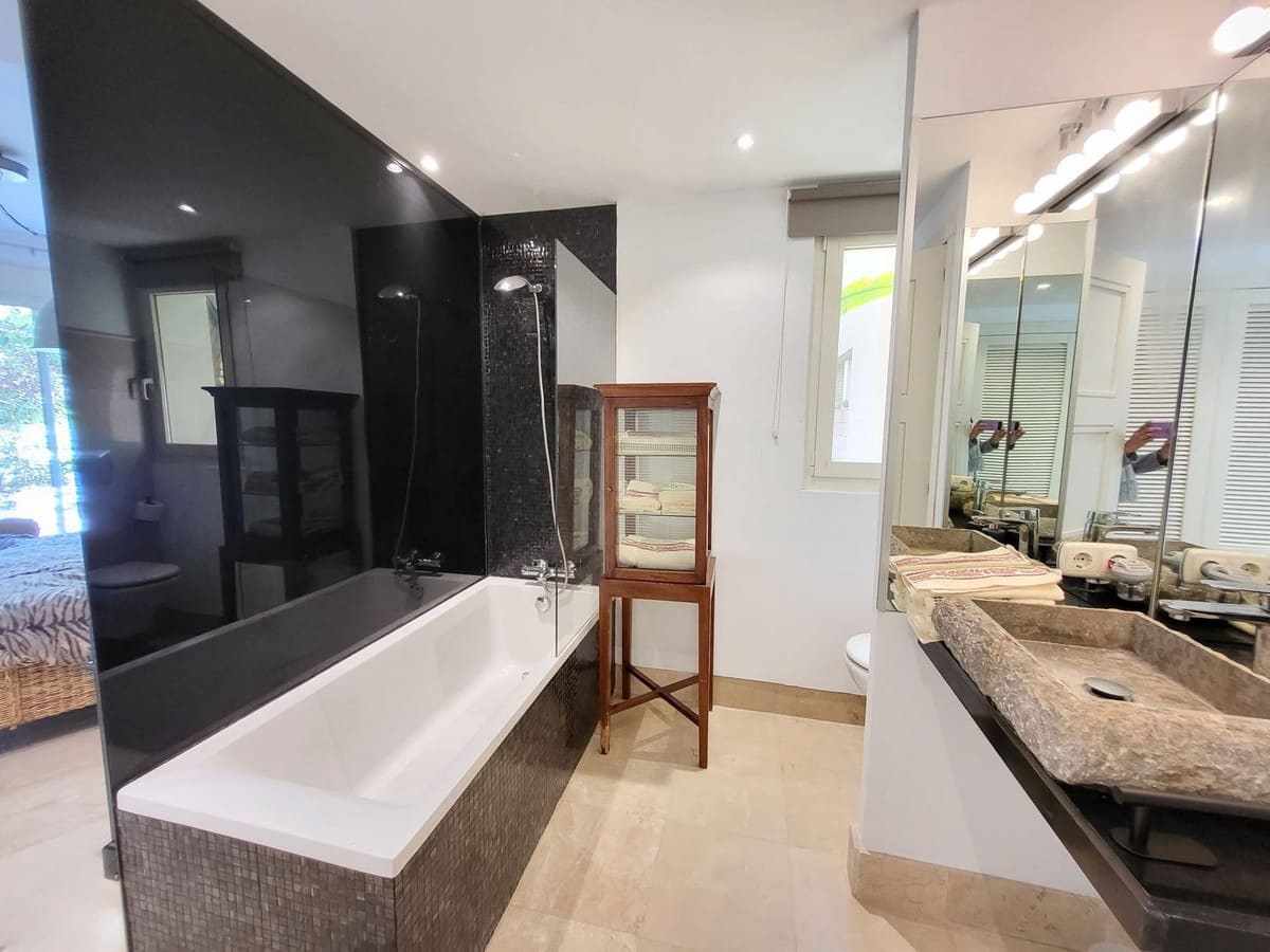 3 Zimmer Apartment zu verkaufen in Rio Real mit Pool Garage - 750.000 € (Ref: 9696614)