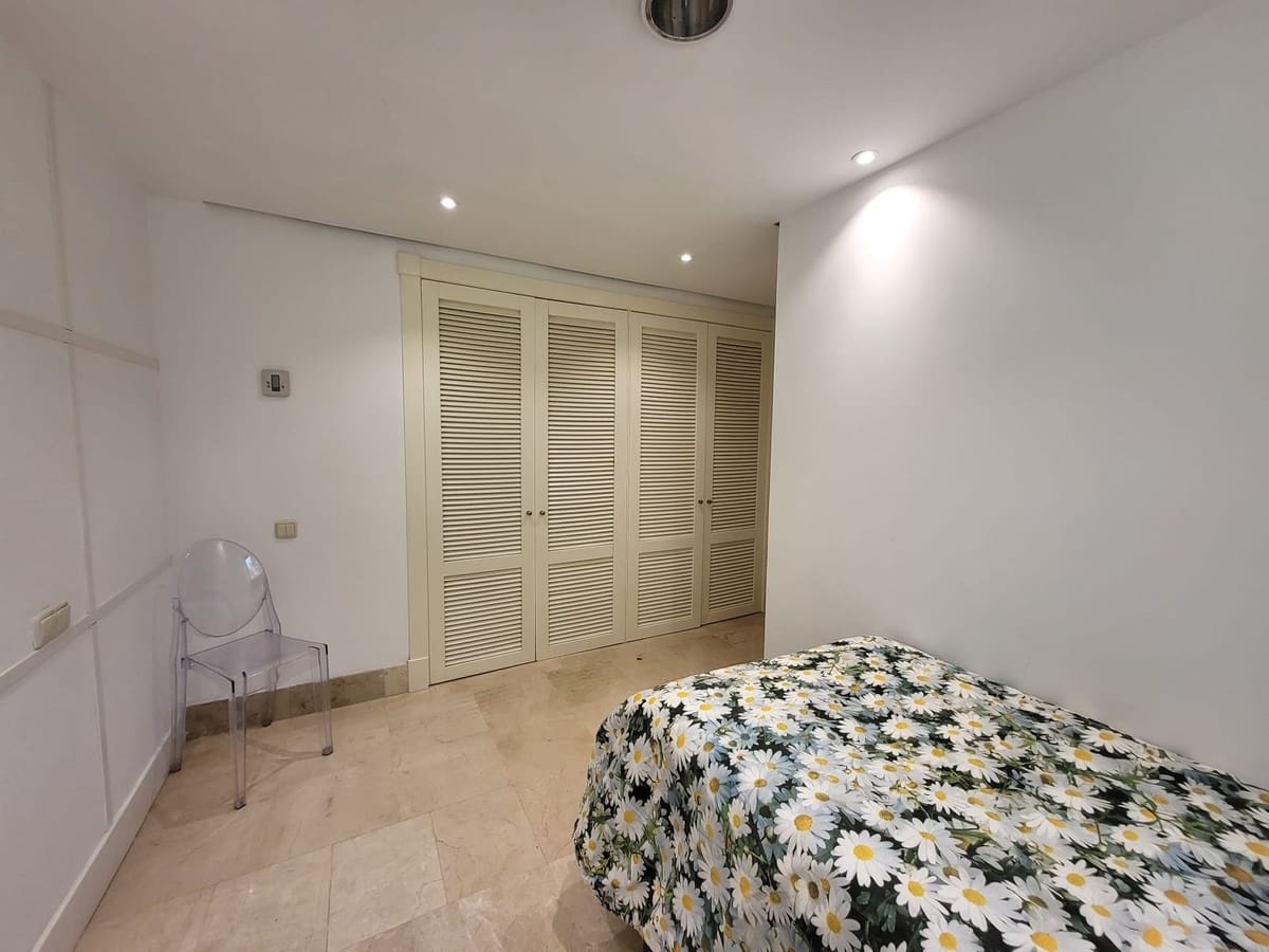 3 Zimmer Apartment zu verkaufen in Rio Real mit Pool Garage - 750.000 € (Ref: 9696614)