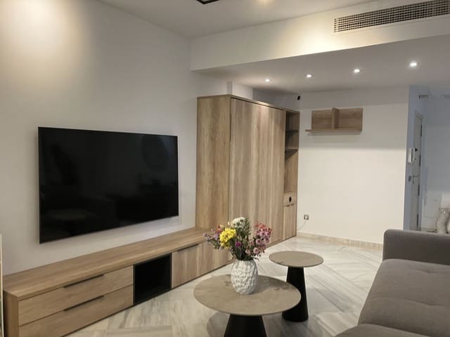 4 quarto Apartamento para venda em Aloha Golf, Marbella com piscina garagem - 650 000 € (Ref: 9696619)