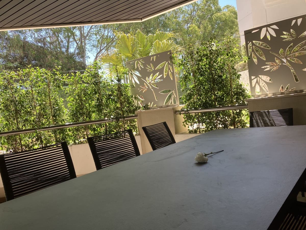 4 quarto Apartamento para venda em Aloha Golf com piscina garagem - 650 000 € (Ref: 9696619)