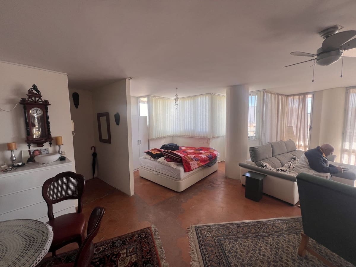 Apartamento de 1 habitación en Torremolinos en venta con piscina - 239.000 € (Ref: 9696621)