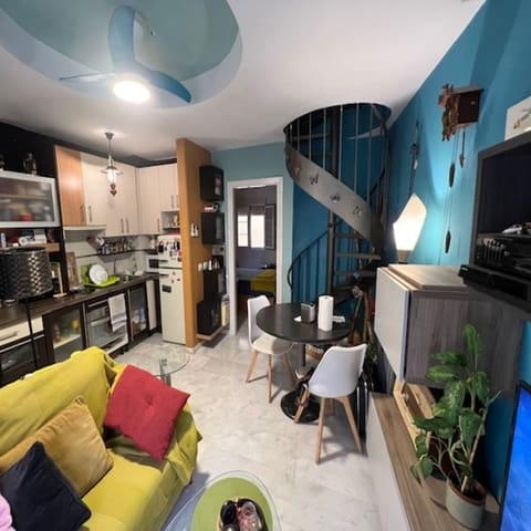 2 sypialnia Penthouse na sprzedaż w Miasto Málaga - 360 000 € (Ref: 9696649)