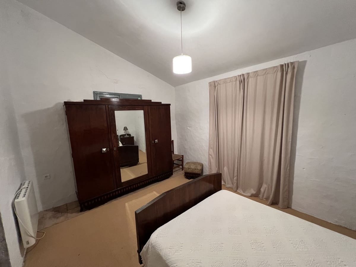 5 bedroom Finca/Country House for sale in Casabermeja with garage - € 599,000 (Ref: 9696651)