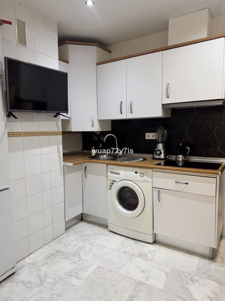 3 Zimmer Apartment zu verkaufen in Fuengirola mit Pool Garage - 345.000 € (Ref: 9696712)