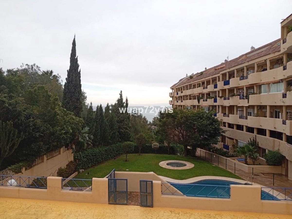 3 Zimmer Apartment zu verkaufen in Fuengirola mit Pool Garage - 345.000 € (Ref: 9696712)