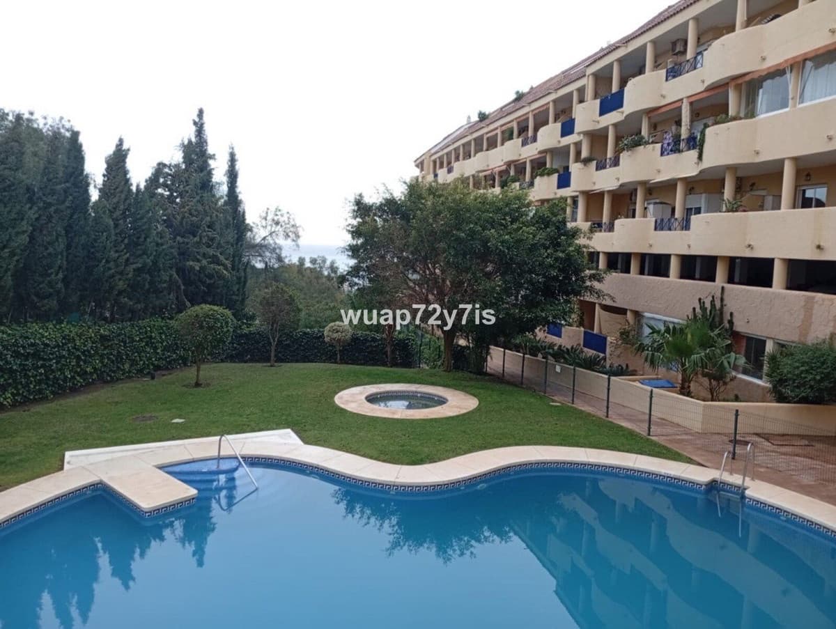 3 Zimmer Apartment zu verkaufen in Fuengirola mit Pool Garage - 345.000 € (Ref: 9696712)