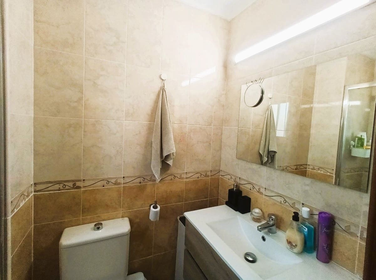 Apartamento de 2 habitaciones en Torremolinos en venta con piscina garaje - 293.000 € (Ref: 9696716)