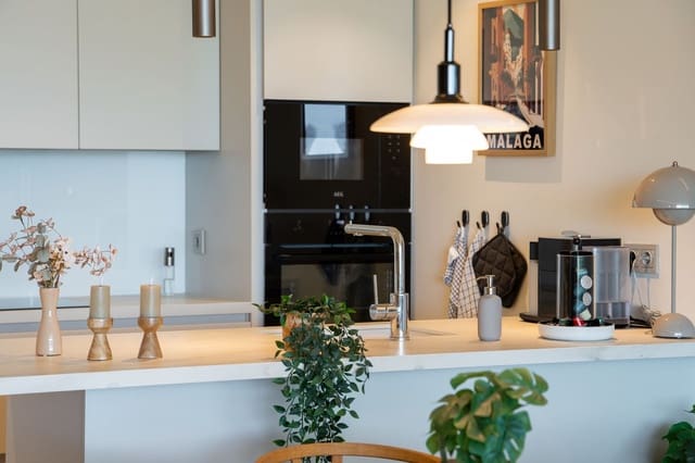 2 quarto Apartamento para venda em El Higuerón, Fuengirola com piscina garagem - 695 000 € (Ref: 9696717)