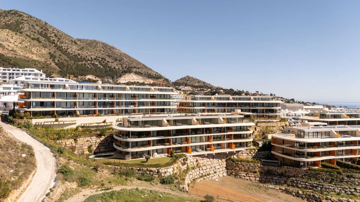 2 quarto Apartamento para venda em Fuengirola com piscina garagem - 695 000 € (Ref: 9696717)