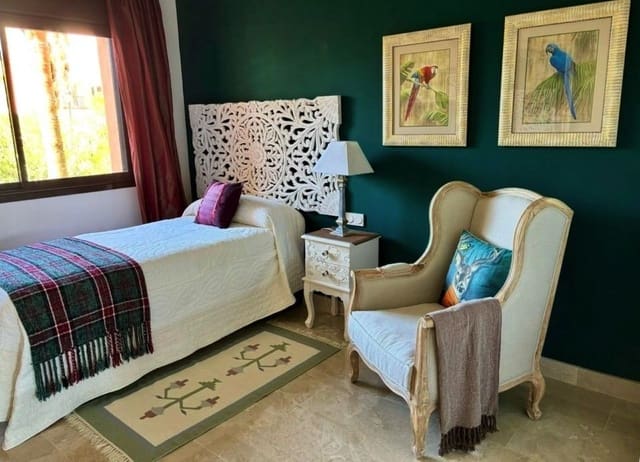 2 soveværelse Lejlighed til salg i La Duquesa / Puerto de la Duquesa, Manilva med swimmingpool garage - € 325.000 (Ref: 9696720)