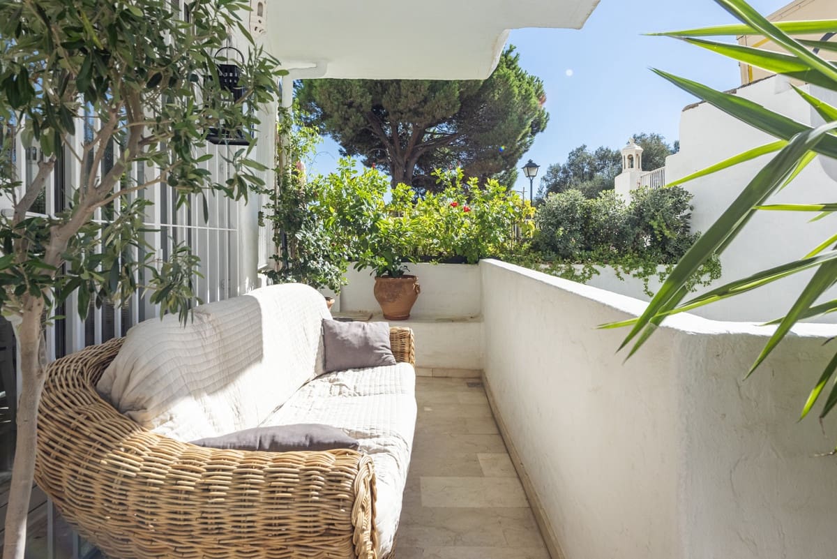 2 makuuhuone Huoneisto myytävänä paikassa Rio Real mukana uima-altaan 
autotalli - 445 000 € (Ref: 9696721)