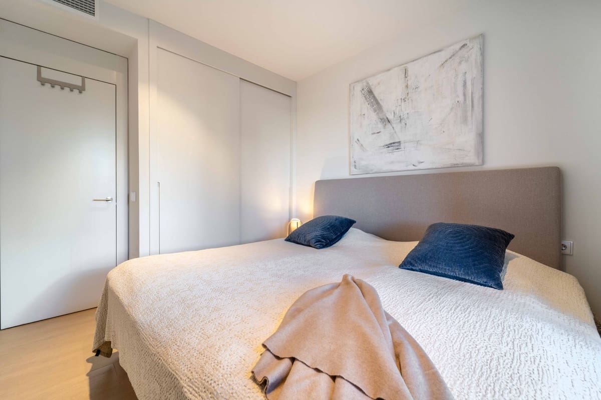 2 soverom Leilighet til salgs i Fuengirola med svømmebasseng garasje - € 649 000 (Ref: 9696722)