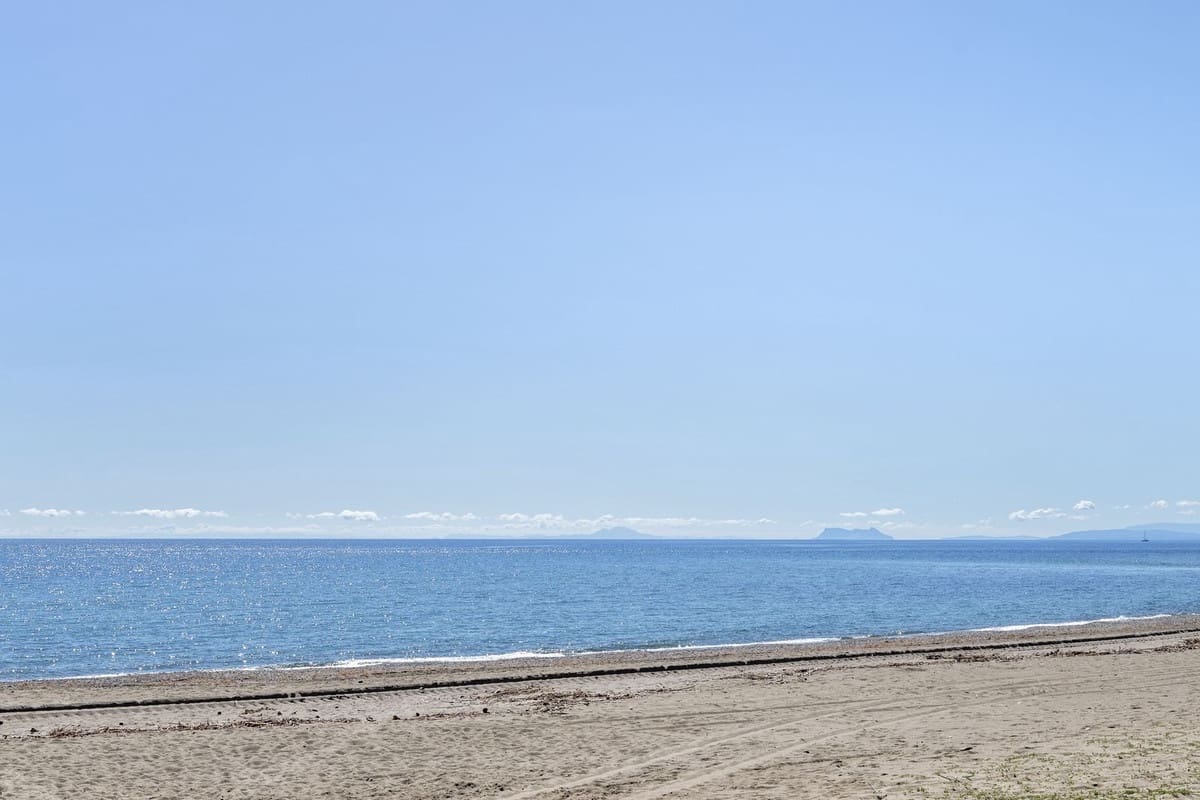 2 sovrum Takvåning till salu i Estepona med pool garage - 650 000 € (Ref: 9696725)