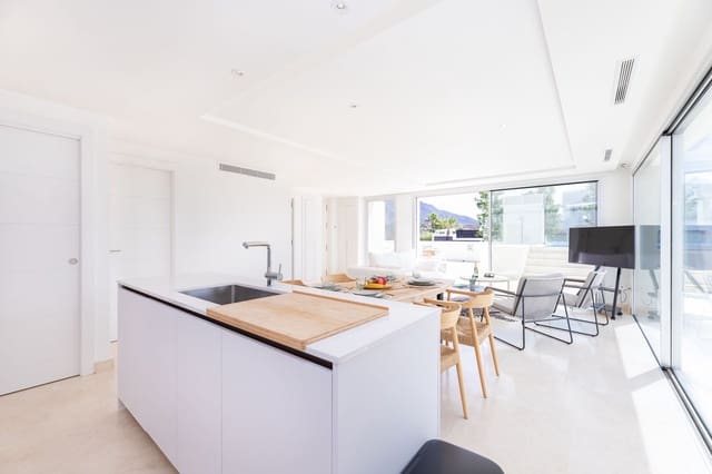 2 camera da letto Appartamento in vendita in Nueva Andalucia, Marbella con piscina - 775.000 € (Rif: 9696726)