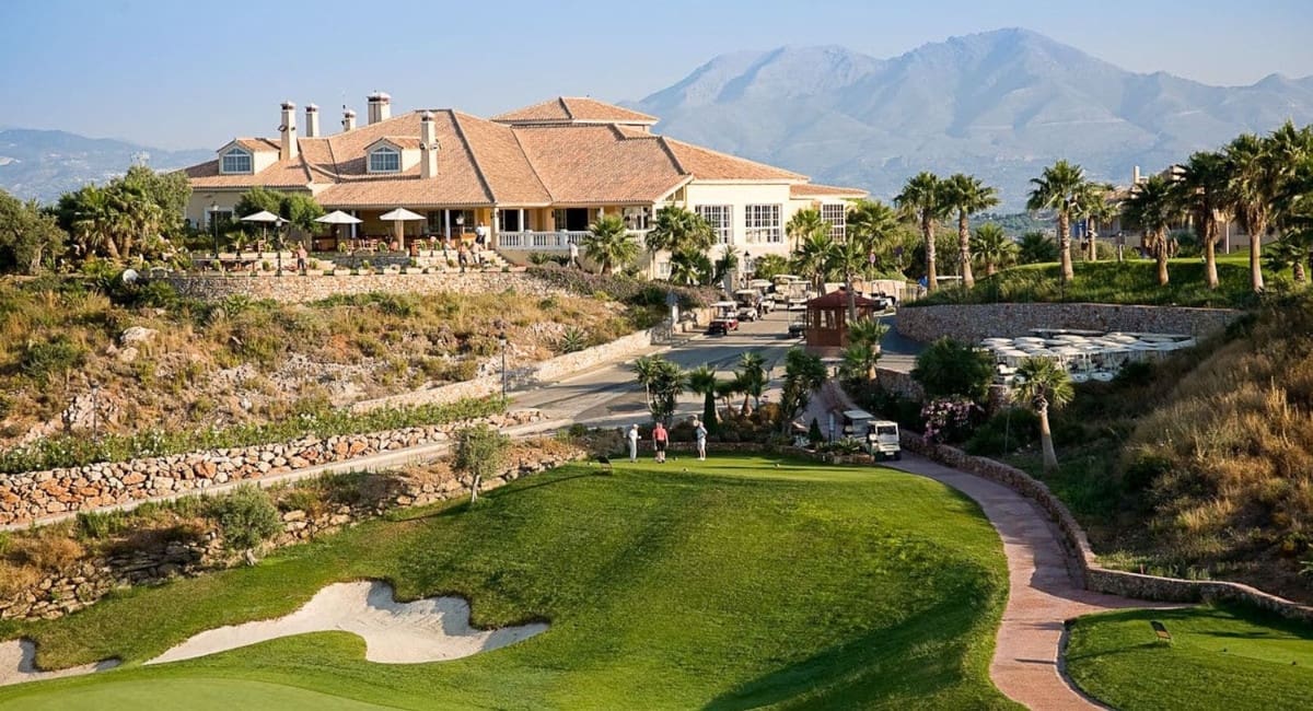 2 bedroom Penthouse for sale in Alhaurin Golf with pool garage - € 283,000 (Ref: 9696728)