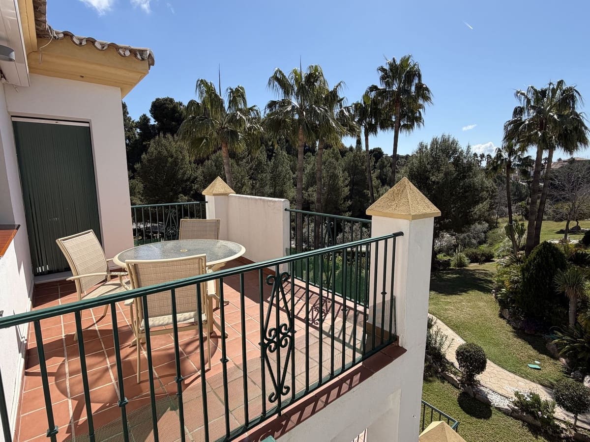 2 bedroom Penthouse for sale in Alhaurin Golf with pool garage - € 283,000 (Ref: 9696728)