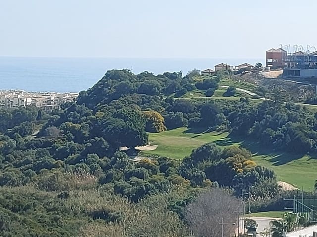 1 chambre Penthouse à vendre à La Duquesa / Puerto de la Duquesa, Manilva avec piscine garage - 210 000 € (Ref: 9707727)