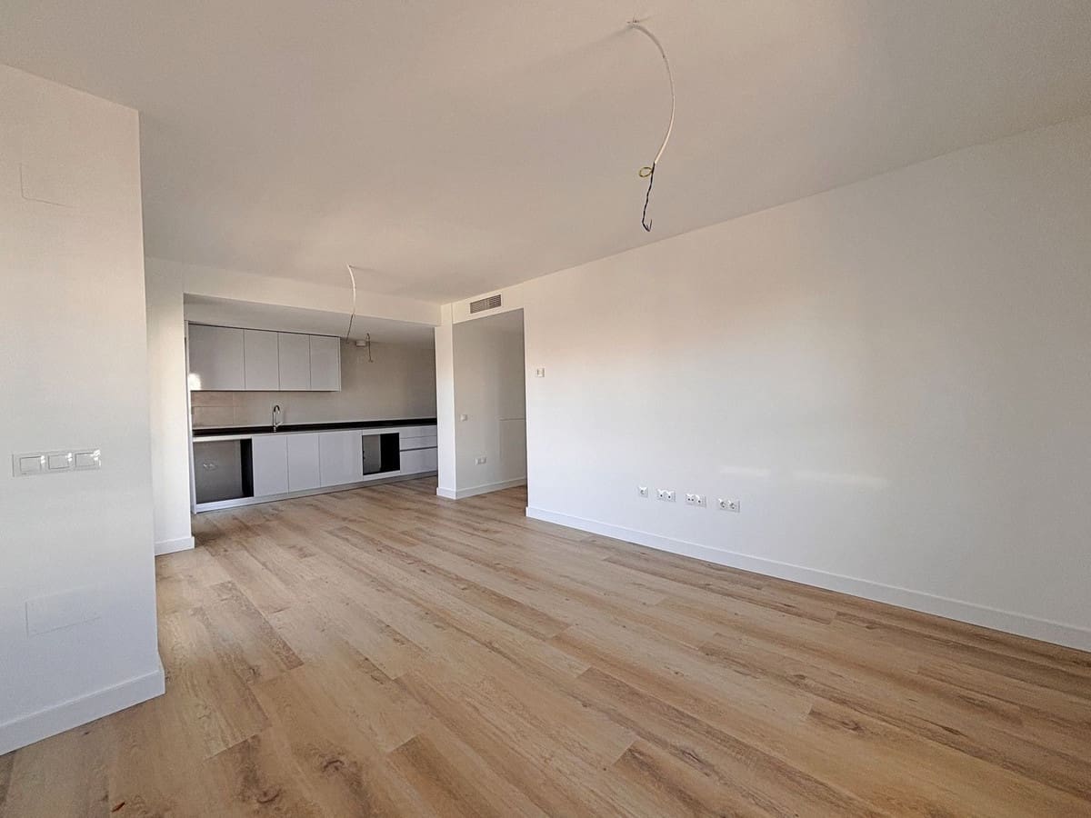 3 chambre Appartement à vendre à Nueva Andalucia avec piscine - 500 000 € (Ref: 9707763)