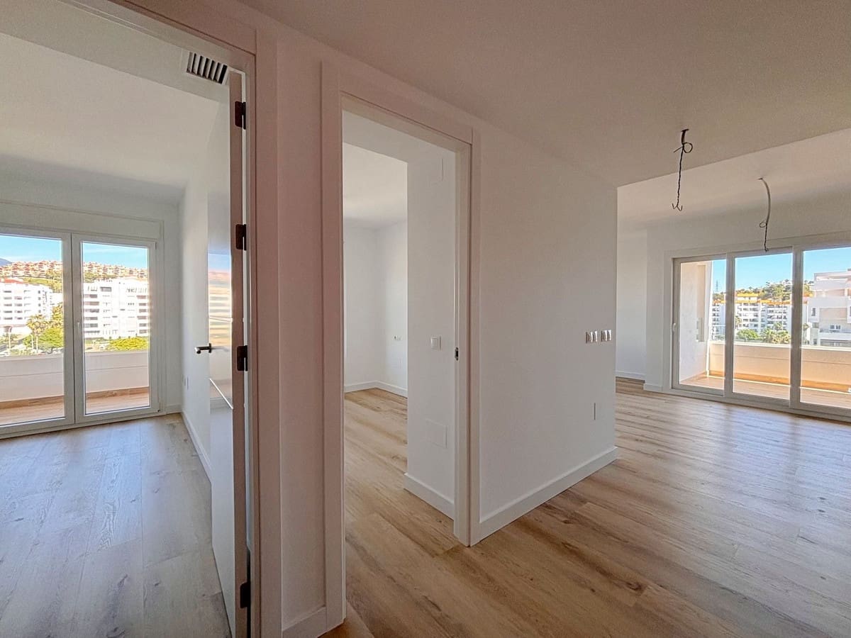 3 chambre Appartement à vendre à Nueva Andalucia avec piscine - 500 000 € (Ref: 9707763)