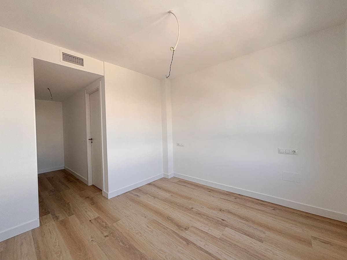 3 chambre Appartement à vendre à Nueva Andalucia avec piscine - 500 000 € (Ref: 9707763)