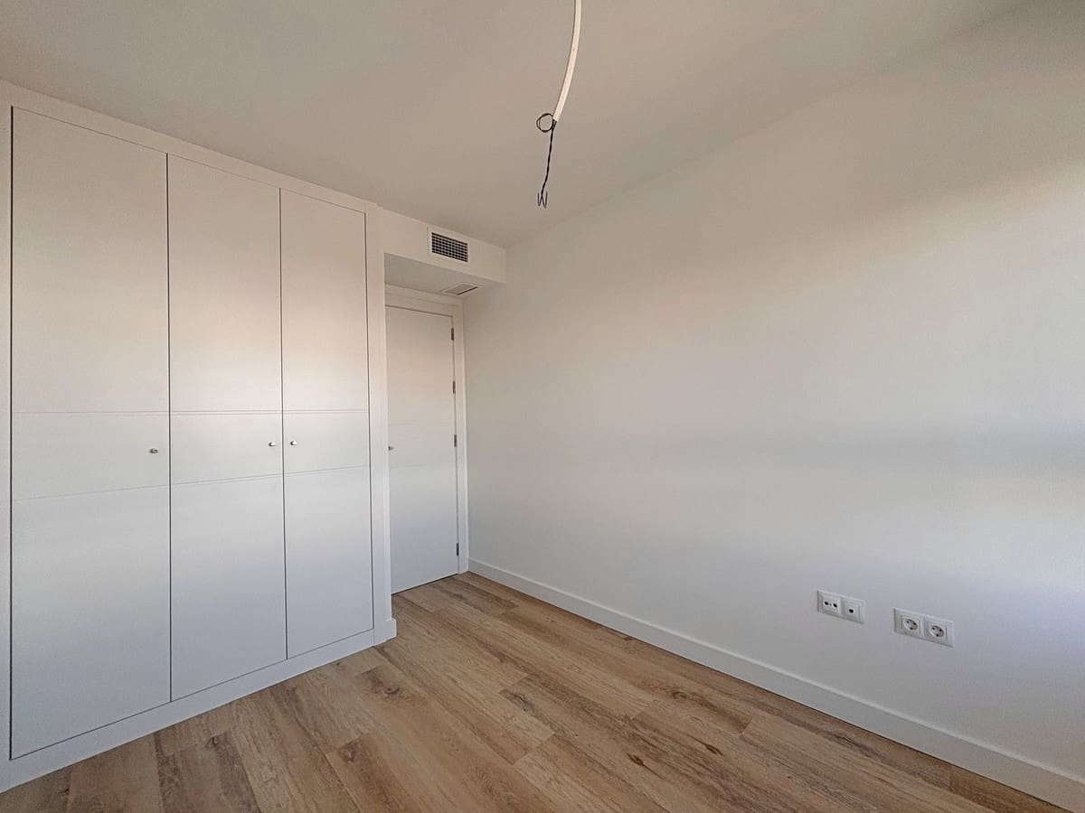 3 chambre Appartement à vendre à Nueva Andalucia avec piscine - 500 000 € (Ref: 9707763)