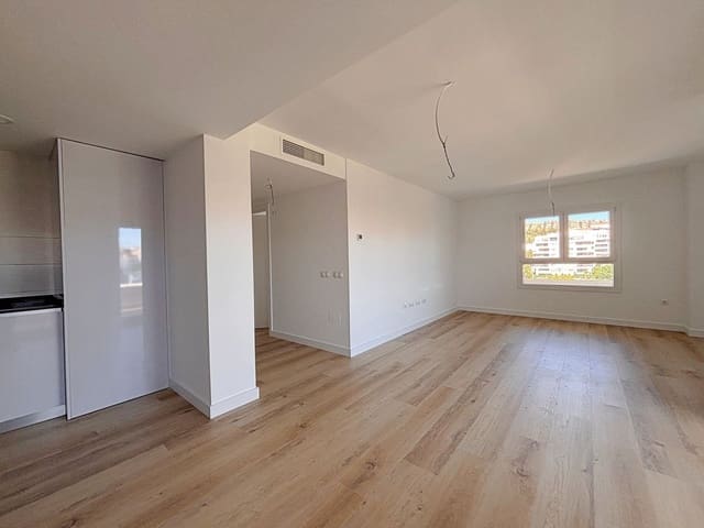 3 chambre Appartement à vendre à Nueva Andalucia, Marbella avec piscine - 500 000 € (Ref: 9707763)