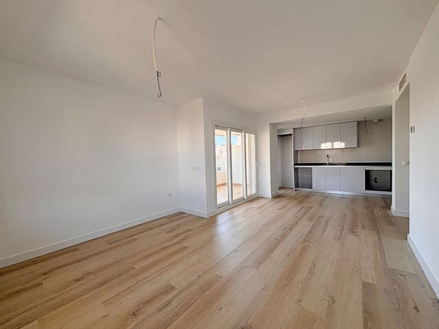 3 chambre Appartement à vendre à Nueva Andalucia, Marbella avec piscine - 500 000 € (Ref: 9707763)