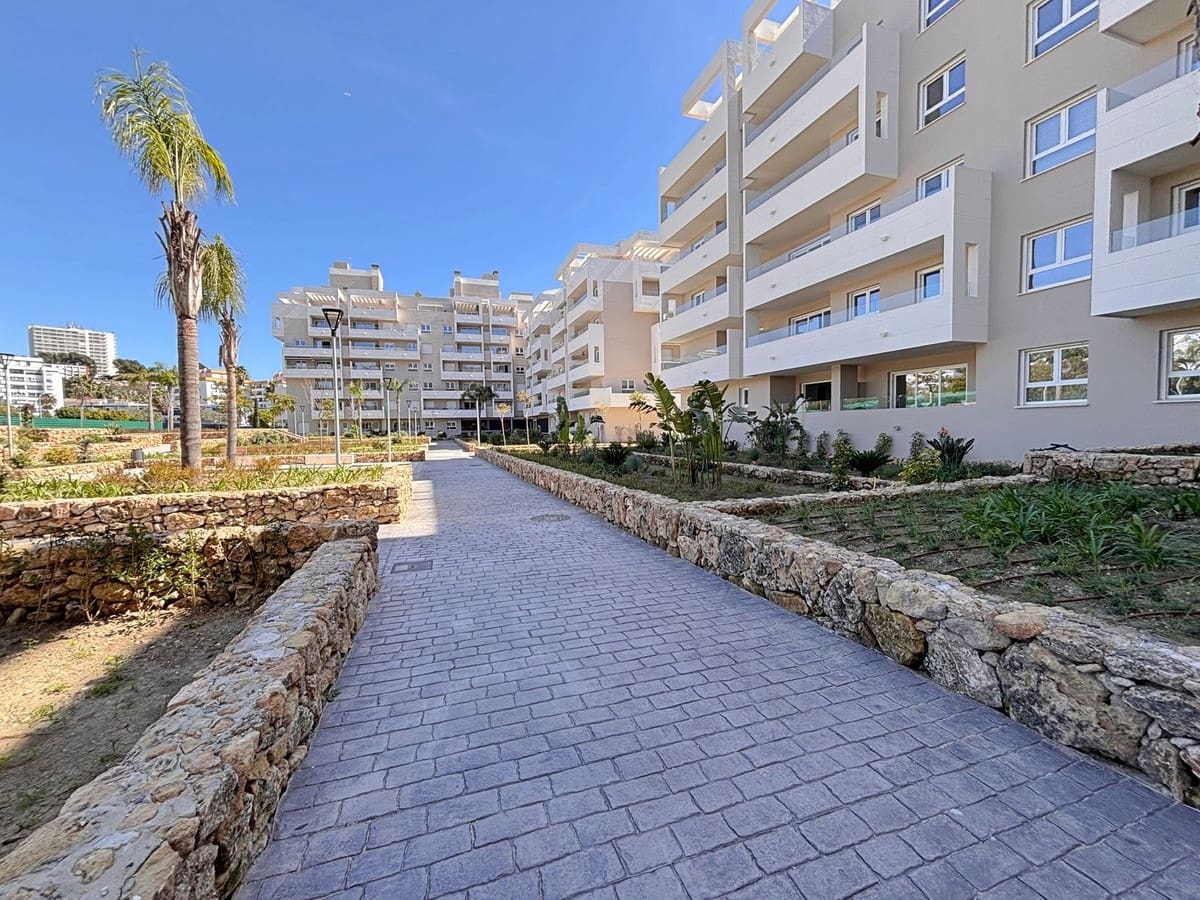 3 chambre Appartement à vendre à Nueva Andalucia avec piscine - 500 000 € (Ref: 9707763)