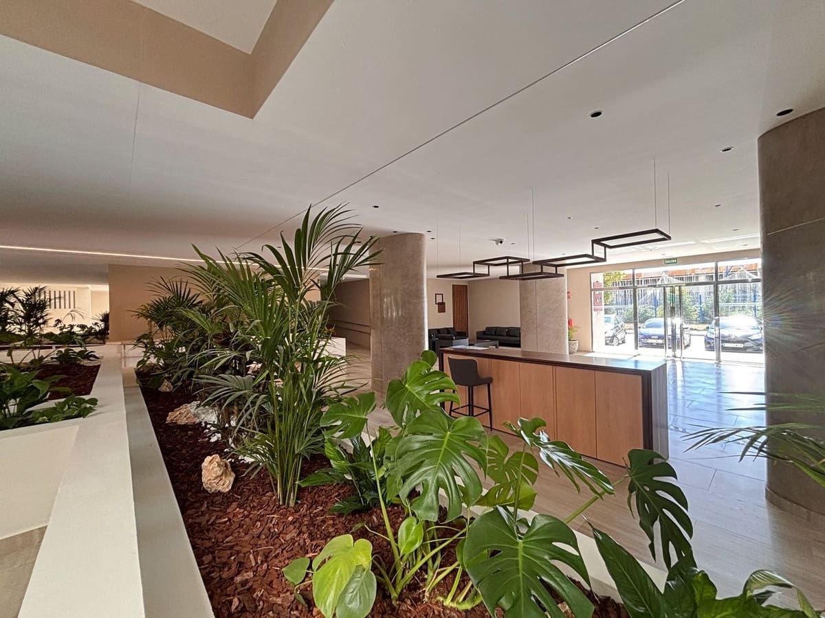 3 chambre Appartement à vendre à Nueva Andalucia avec piscine - 500 000 € (Ref: 9707763)