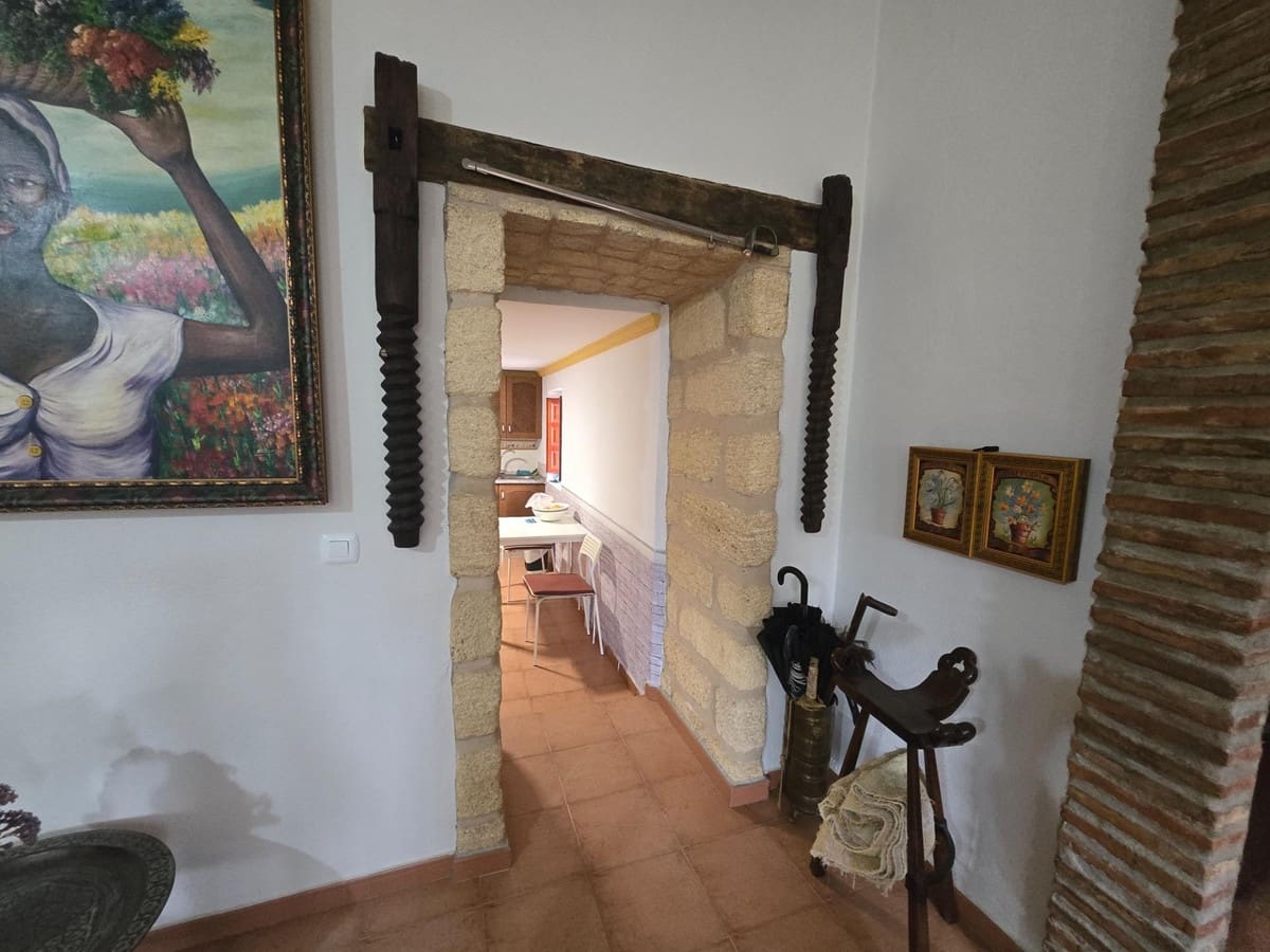 5 bedroom Finca/Country House for sale in Cartama with pool garage - € 599,000 (Ref: 9707794)