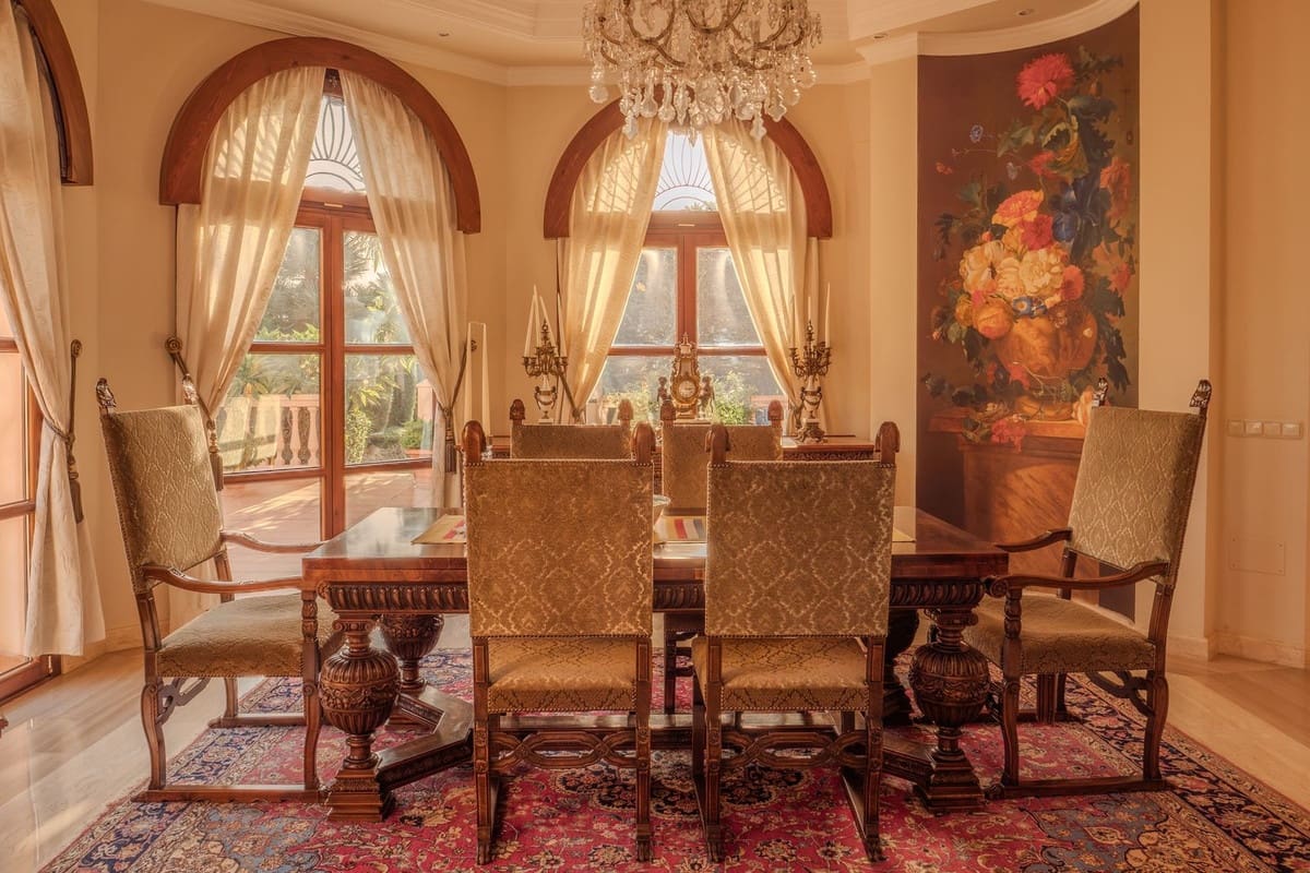 6 bedroom Villa for sale in Nueva Andalucia with pool garage - € 7,500,000 (Ref: 9707796)