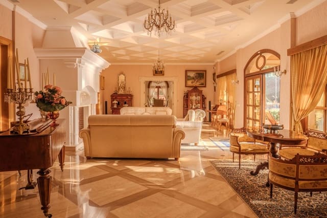 6 chambre Villa/Maison à vendre à Nueva Andalucia, Marbella avec piscine garage - 7 500 000 € (Ref: 9707796)