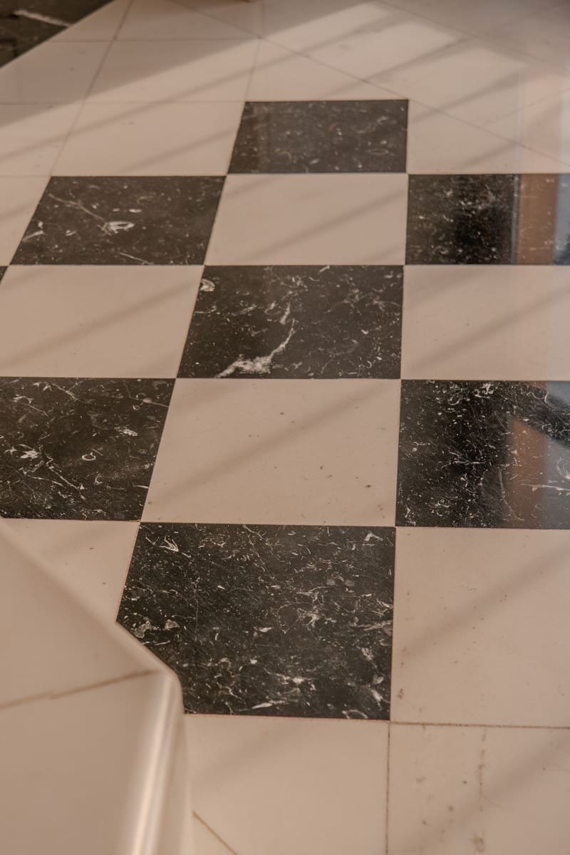 6 bedroom Villa for sale in Nueva Andalucia with pool garage - € 7,500,000 (Ref: 9707796)